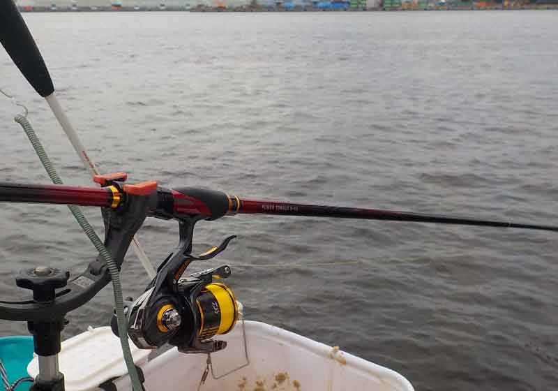 銀狼パワートルクとラグザス